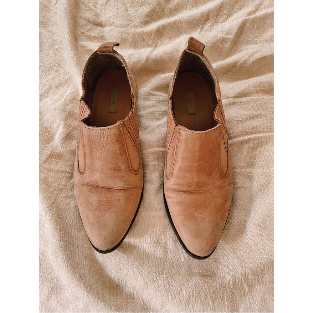 Urban Outfitters Western Ankle Bootie